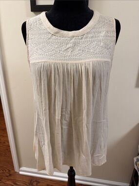 Sleeveless Embroidered Yoke Tank Top - Cream